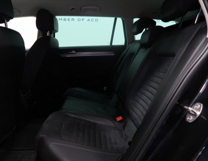 Volkswagen Passat Kombi 2,0 l 140 kw