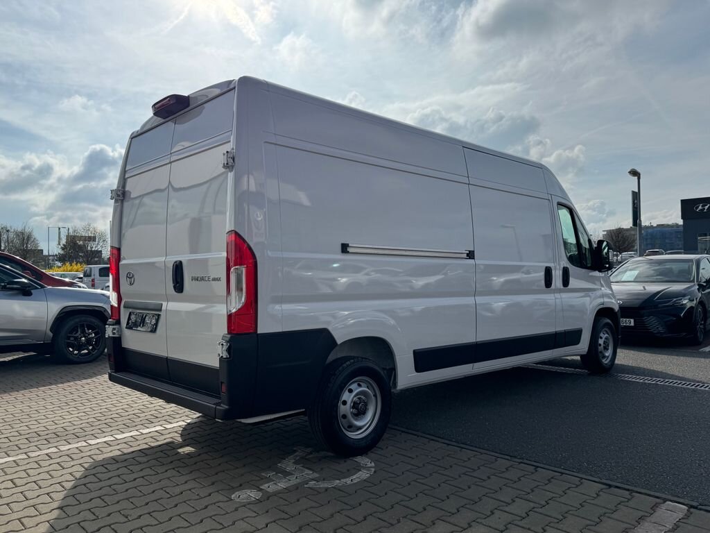 Toyota Proace Max Skříň 2,2 l 103 kw