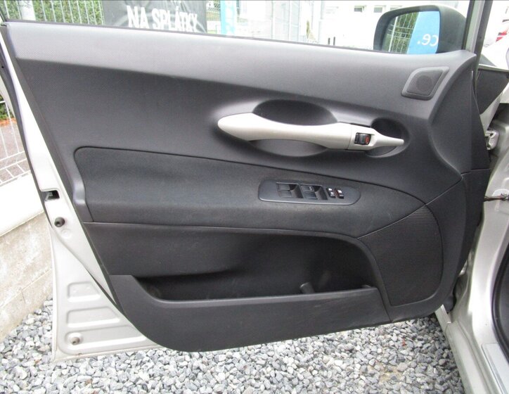 Toyota Auris Hatchback 1,4 l 66 kw