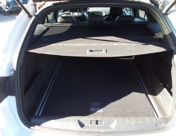 Peugeot 308 Kombi 2,0 l 133 kw