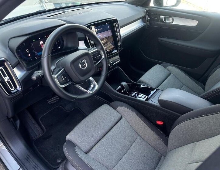 Volvo XC40 SUV 2,0 l 145 kw