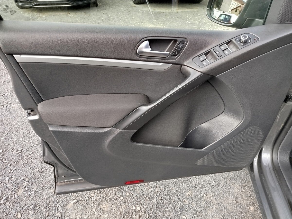 Volkswagen Tiguan SUV / Terénní 1,4 l 118 kw