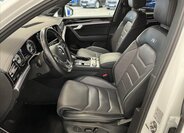 Volkswagen Touareg SUV / Terénní 4,0 l 310 kw