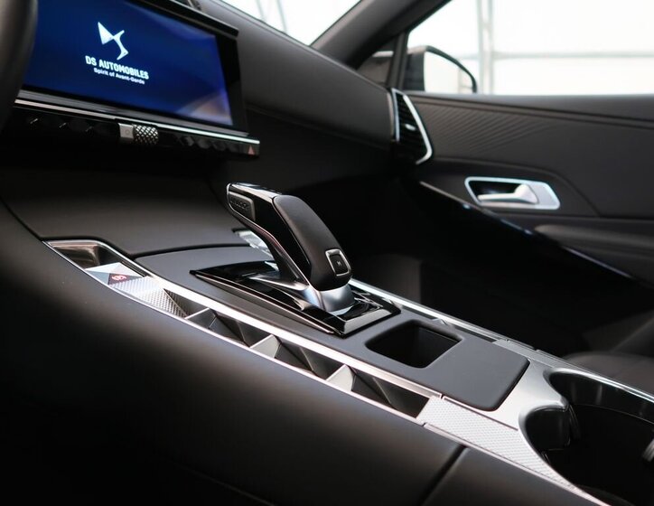 DS Automobiles DS7 Crossback 18
