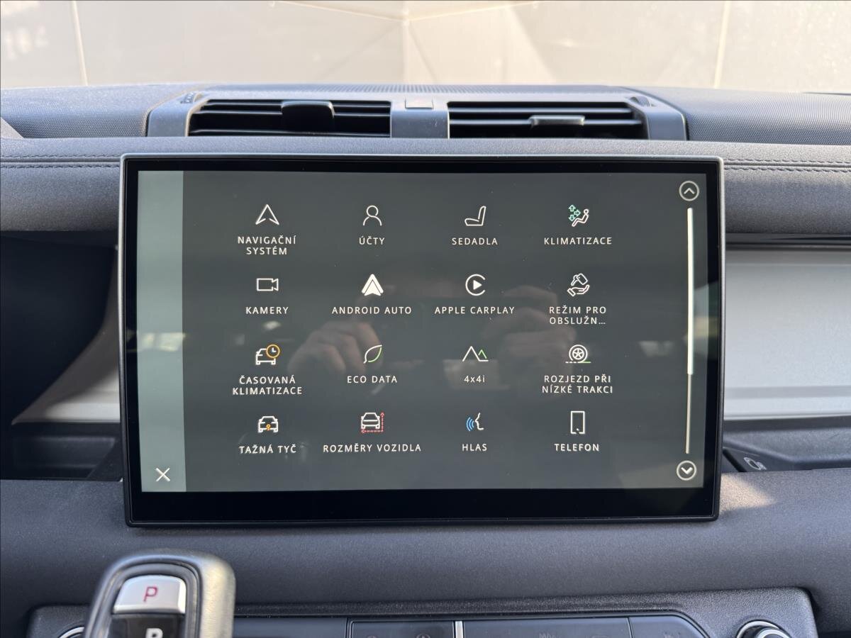 Land Rover Defender SUV / Terénní 3,0 l 221 kw