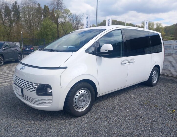 Hyundai Staria MPV 2,2 l 130 kw