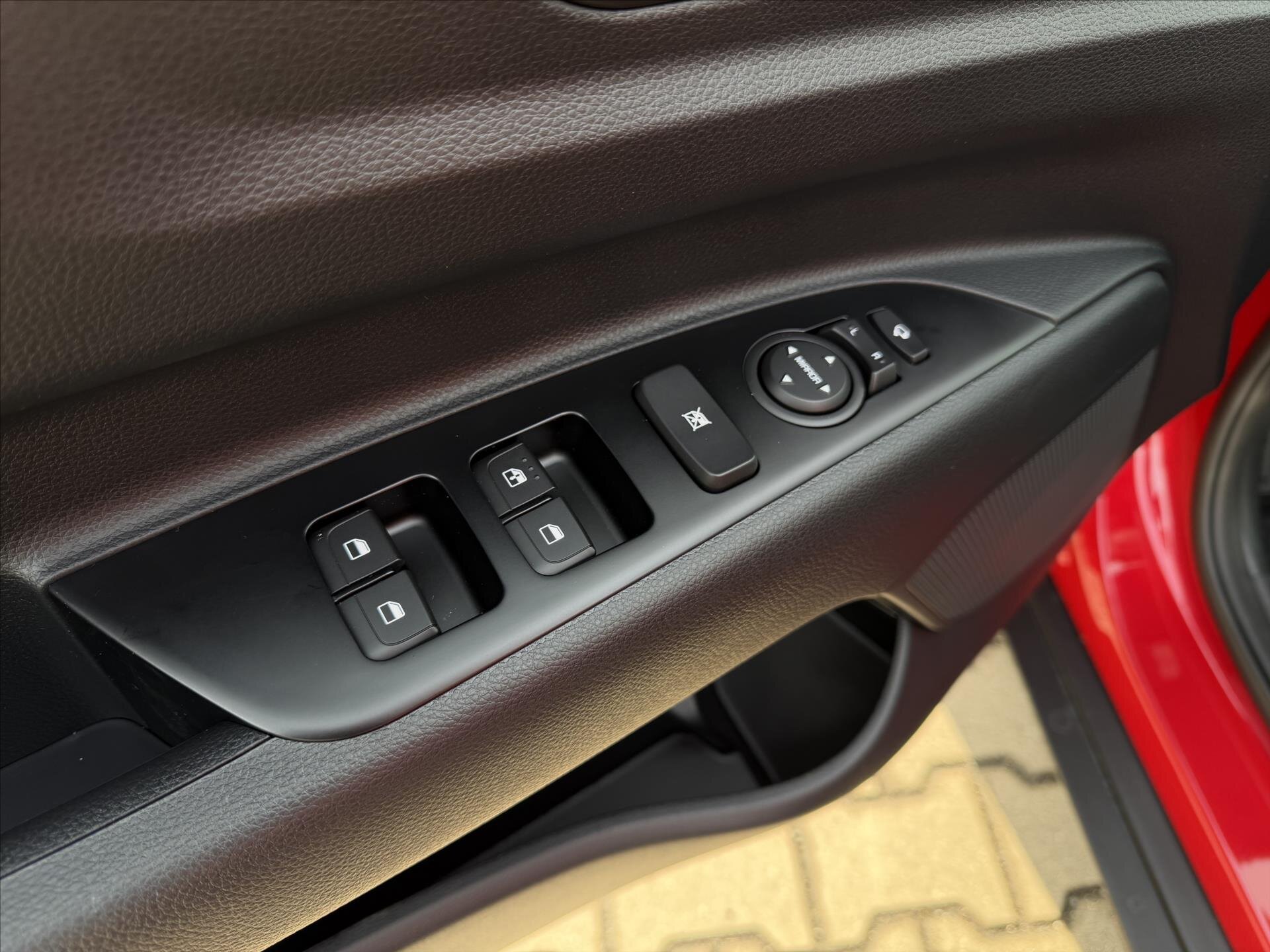 KIA Stonic CUV / Crossover 998,0 74 kw