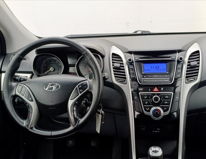 Hyundai i30 Kombi 1,6 l 99 kw