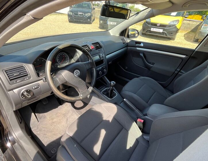 Volkswagen Golf 13