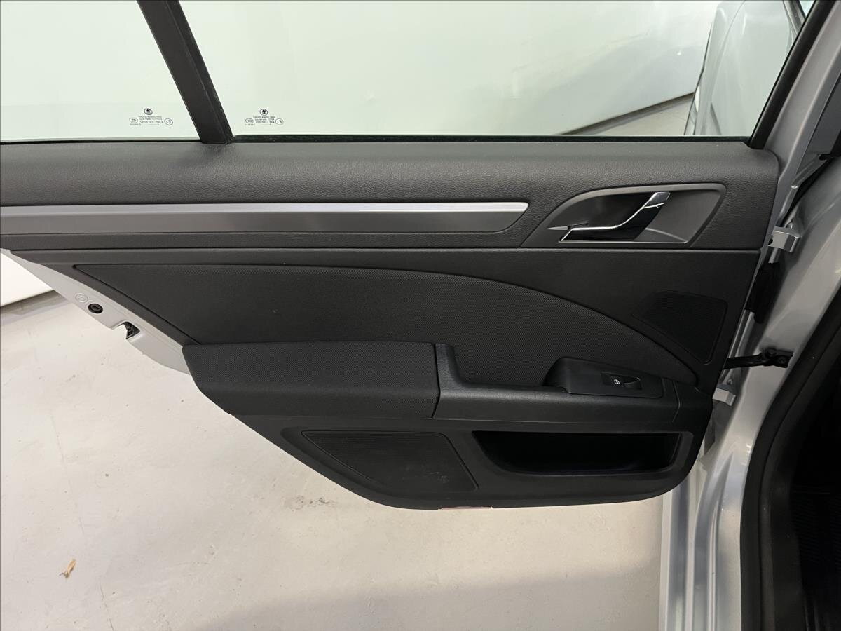 Škoda Superb Liftback 2,0 l 103 kw