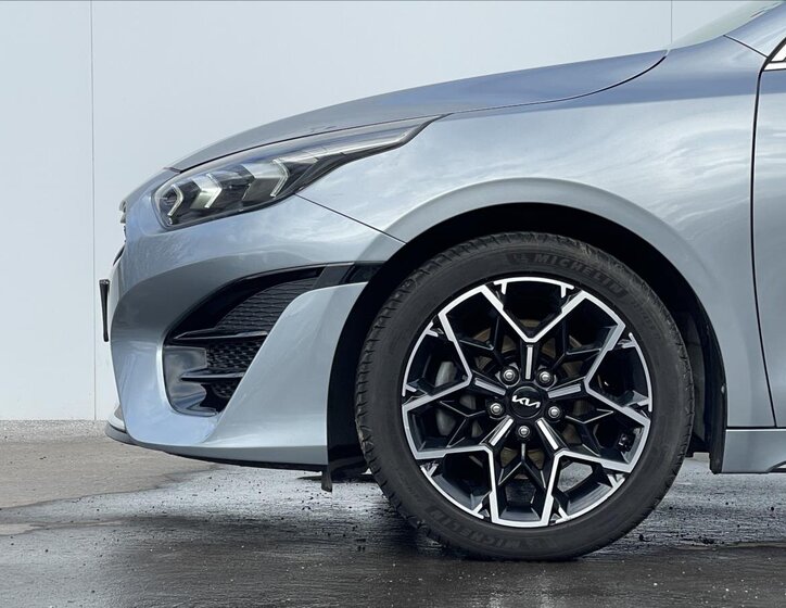 KIA ProCeed Kombi 1,5 l 118 kw