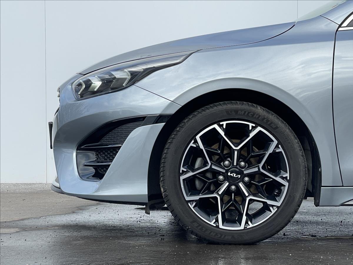 KIA ProCeed Kombi 1,5 l 118 kw