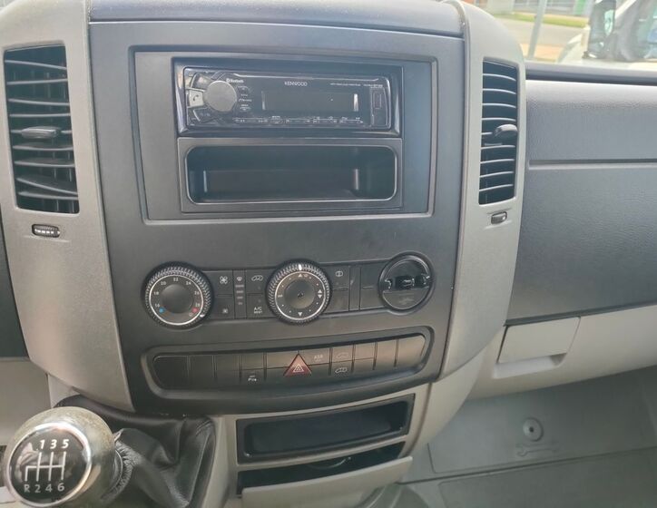 Volkswagen Crafter 6