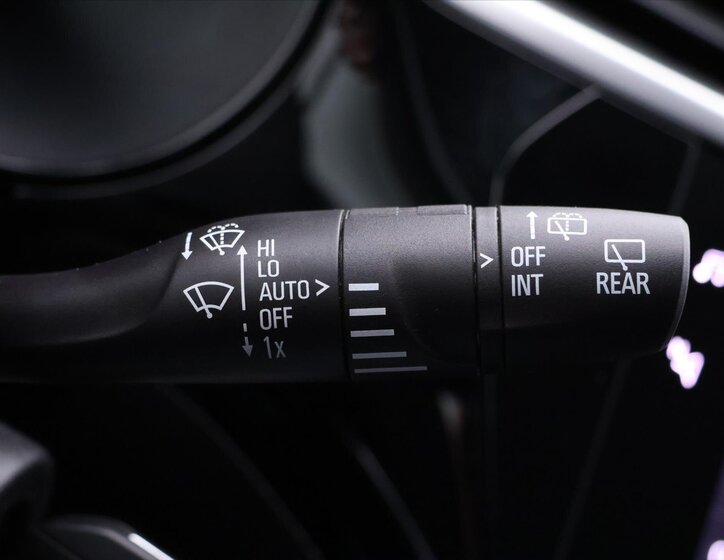 Opel Corsa Hatchback 1,2 l 74 kw