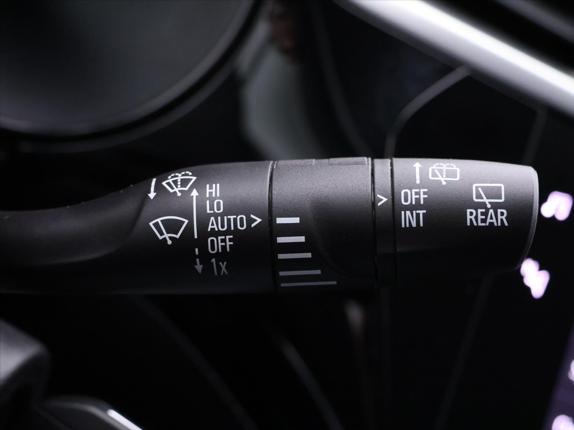 Opel Corsa Hatchback 1,2 l 74 kw