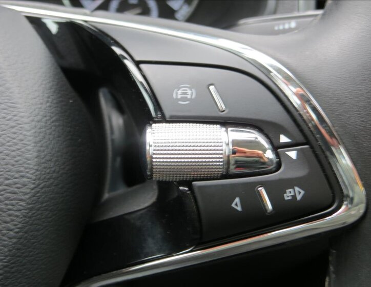 Škoda Karoq SUV / Terénní 2,0 l 110 kw