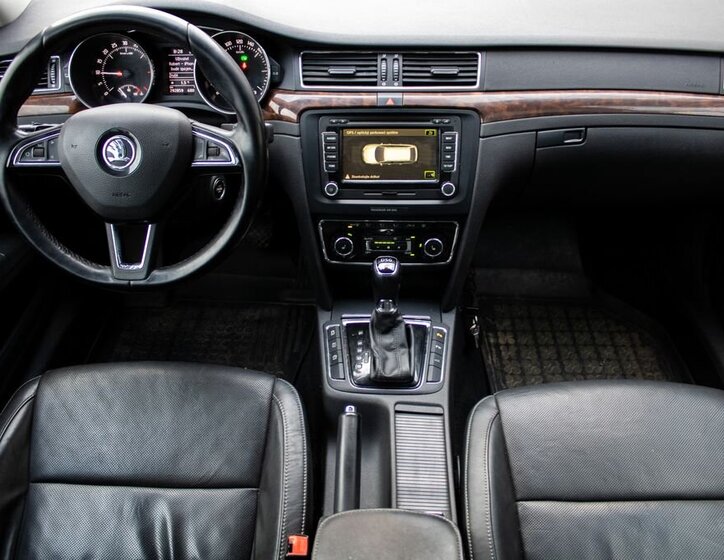 Škoda Superb 19
