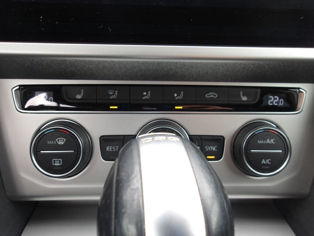 Volkswagen Passat Kombi 1,6 l 88 kw