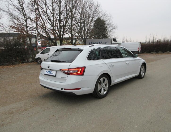 Škoda Superb Kombi 2,0 l 110 kw