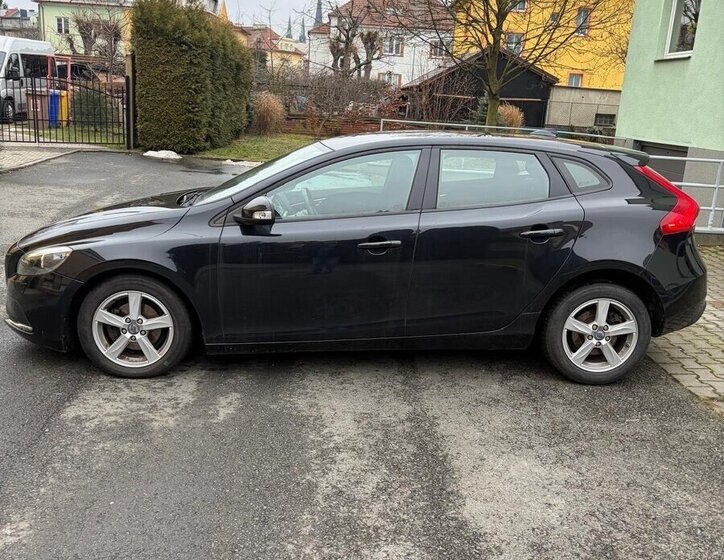Volvo V40 MPV 0,0 0