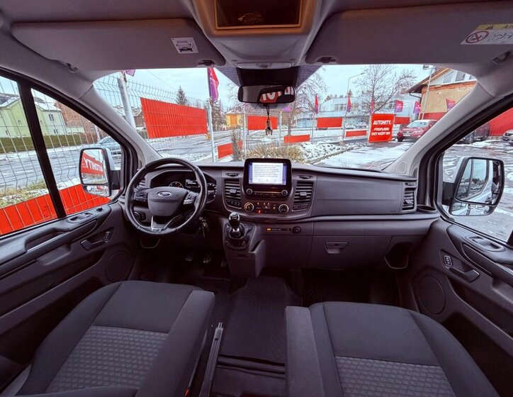 Ford Tourneo Custom 15