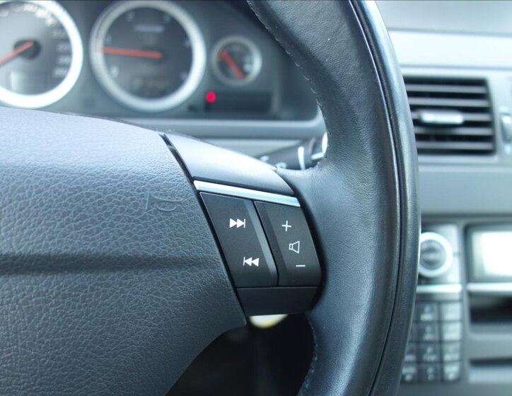 Volvo XC90 SUV 2,4 l 147 kw