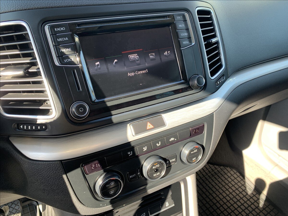 Volkswagen Sharan MPV 2,0 l 110 kw