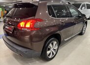Peugeot 2008 5