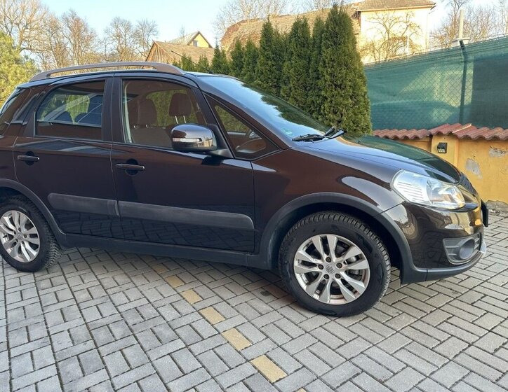 Suzuki SX4 Hatchback 1,6 l 88 kw
