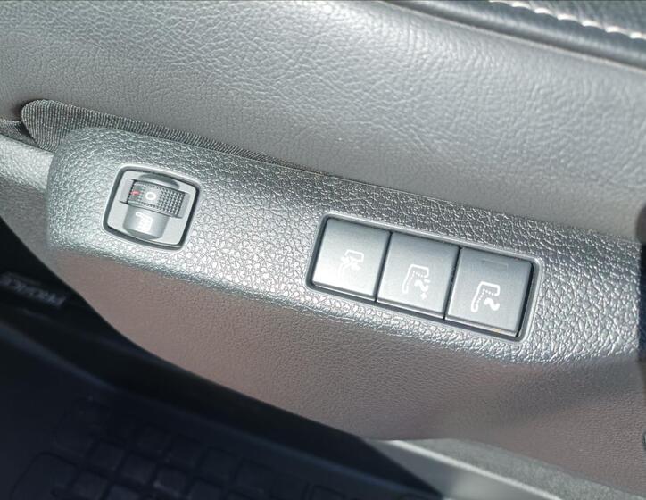 Toyota ProAce Verso 16