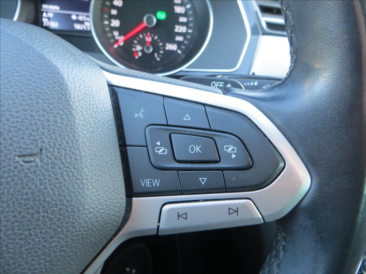 Volkswagen Passat Kombi 1,5 l 110 kw