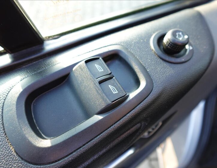 Ford Transit Custom Ostatní 2,0 l 77 kw