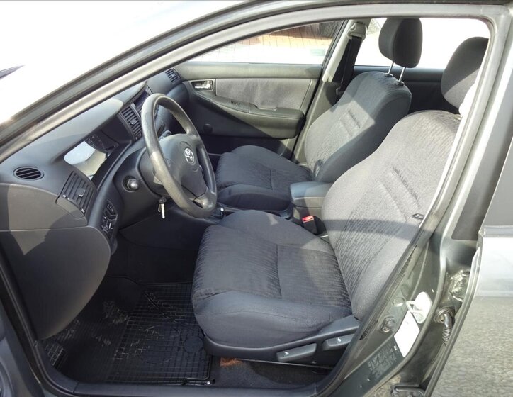 Toyota Corolla Hatchback 1,4 l 71 kw