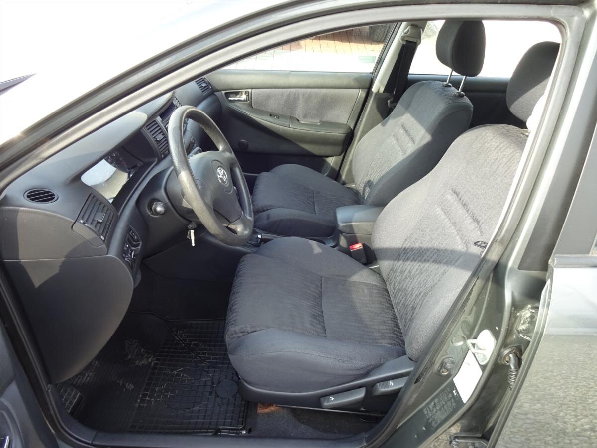 Toyota Corolla Hatchback 1,4 l 71 kw
