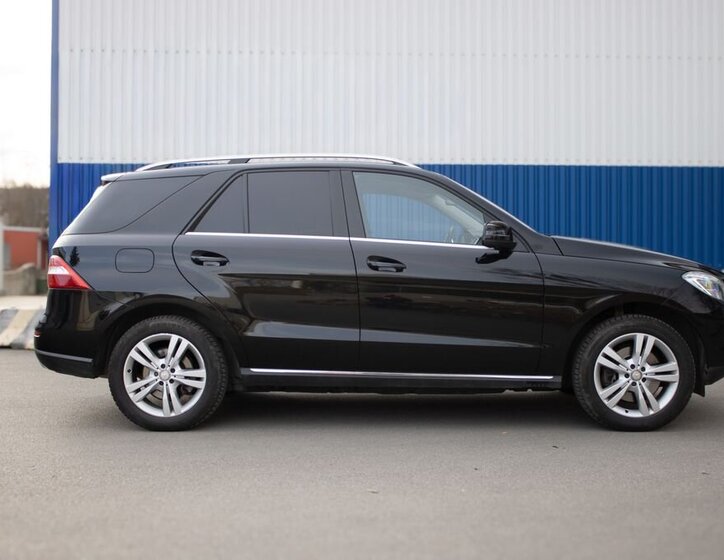 Mercedes-Benz Třídy M SUV / Terénní 3,5 l 225 kw