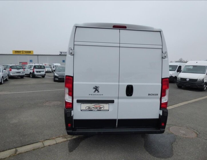 Peugeot Boxer Ostatní 2,2 l 121 kw