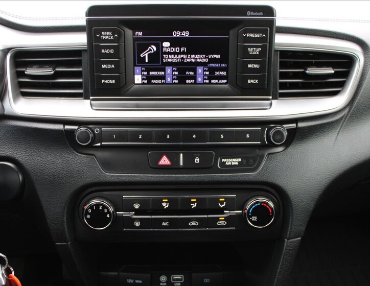 KIA Ceed Hatchback 1,4 l 73 kw