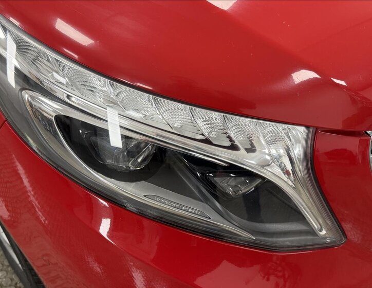 Mercedes-Benz Třídy V MPV 2,1 l 140 kw