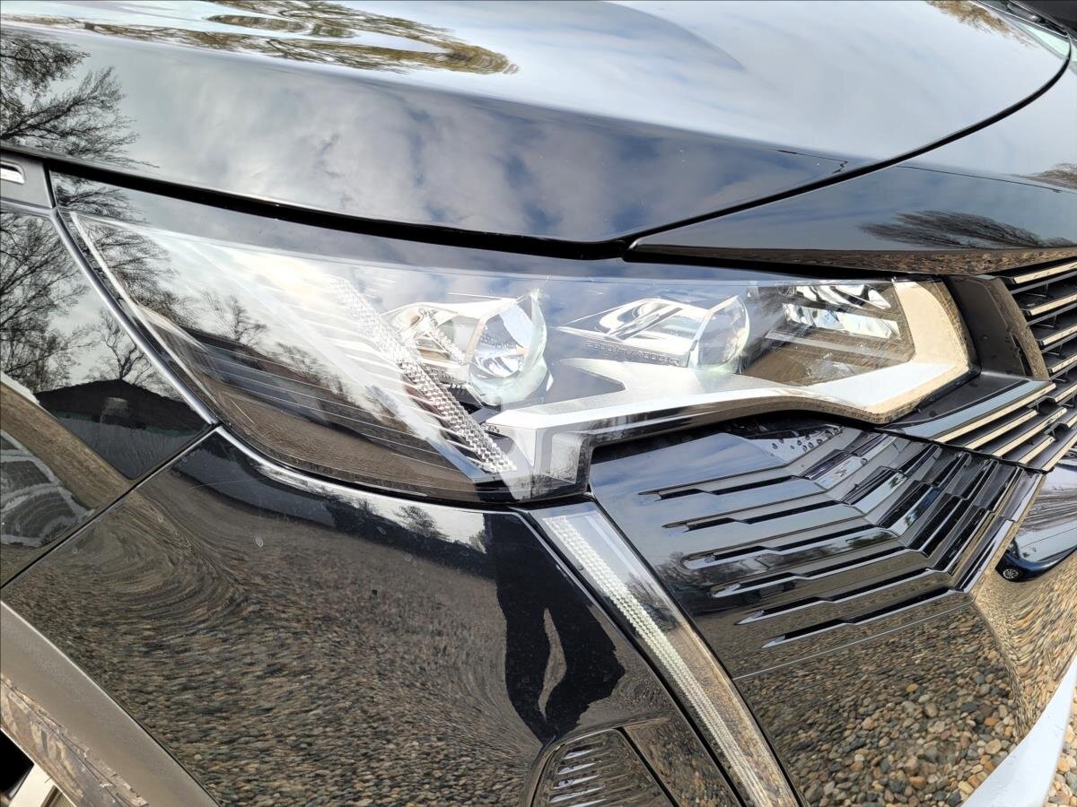 Peugeot 3008 SUV / Terénní 1,6 l 165 kw