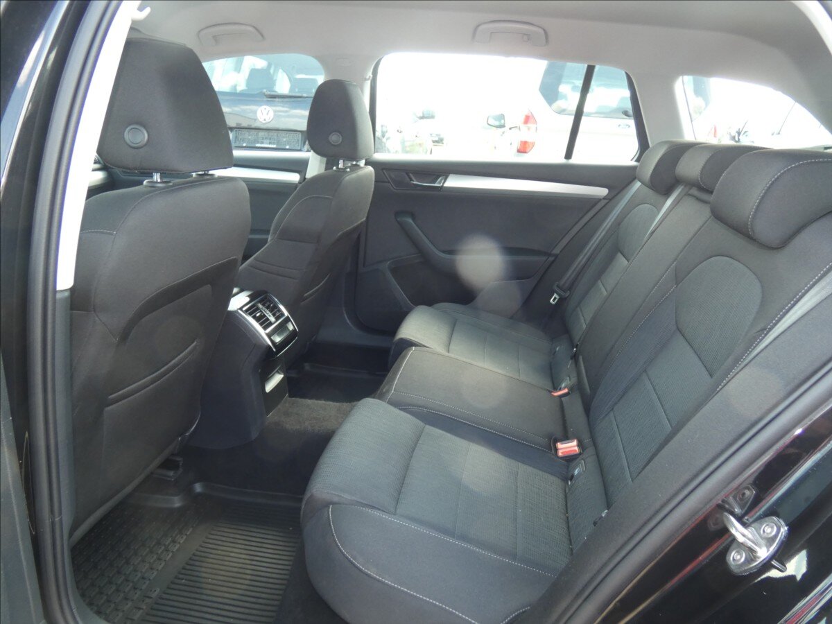 Škoda Superb Kombi 1,5 l 110 kw