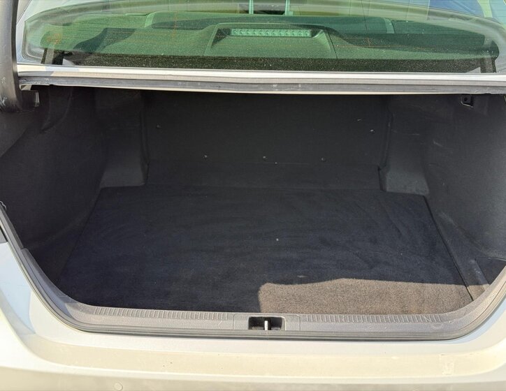 Toyota Camry Sedan / Limuzína 2,5 l 131 kw