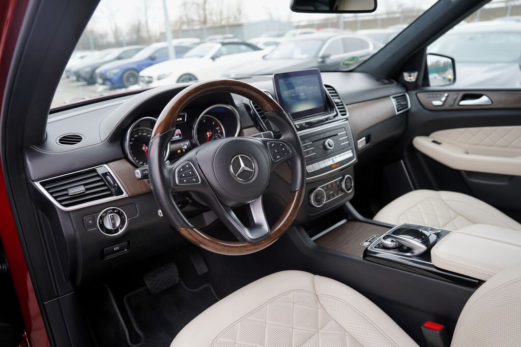 Mercedes-Benz GLS SUV 3,0 l 190 kw