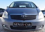 Toyota Corolla Verso 2