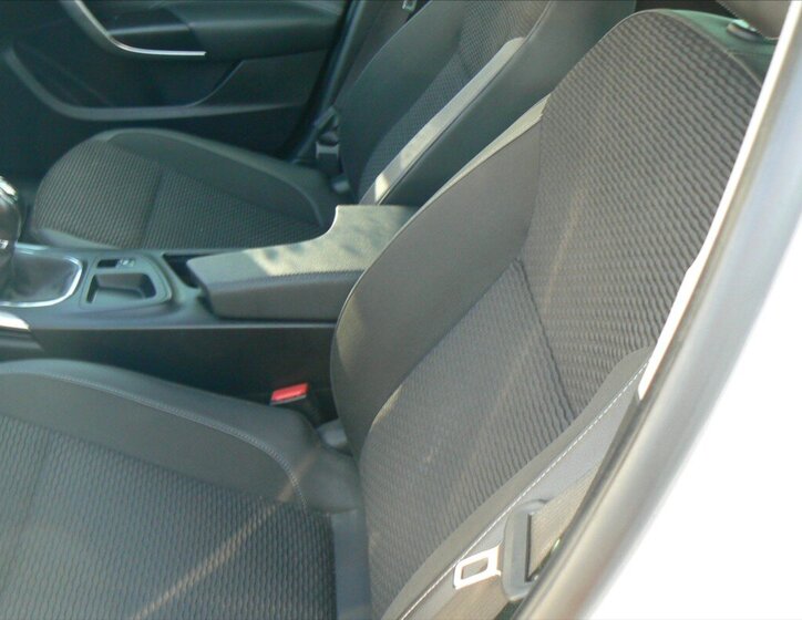 Opel Insignia Kombi 2,0 l 125 kw