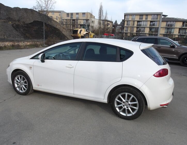 Seat Leon Hatchback 1,4 l 92 kw