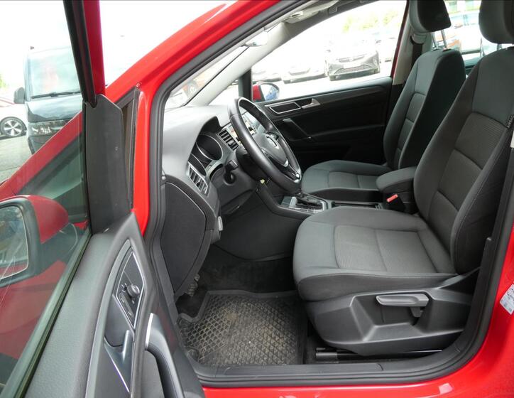 Volkswagen Golf Sportsvan 17