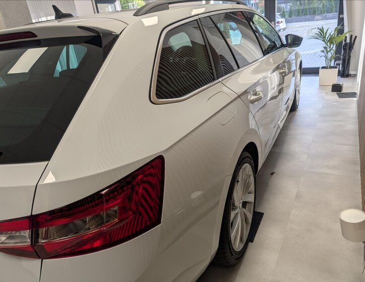 Škoda Superb Kombi 2,0 l 110 kw