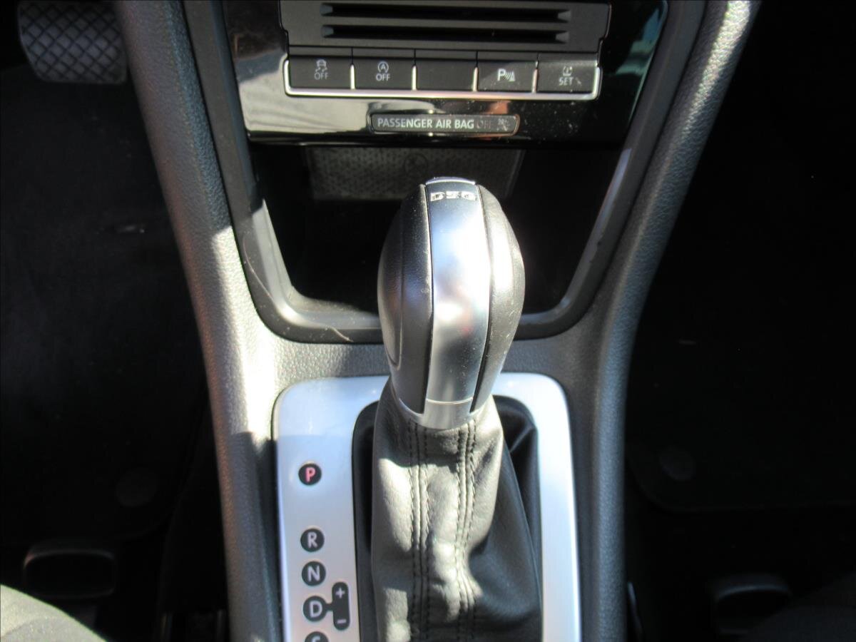 Volkswagen Sharan MPV 2,0 l 103 kw