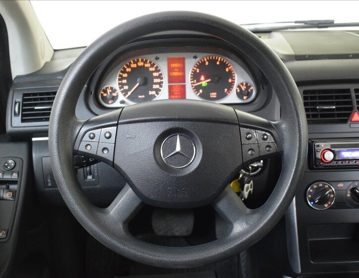 Mercedes-Benz Třídy B Hatchback 1,7 l 85 kw