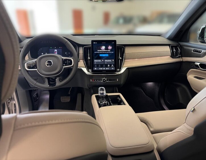 Volvo XC90 SUV 2,0 l 184 kw